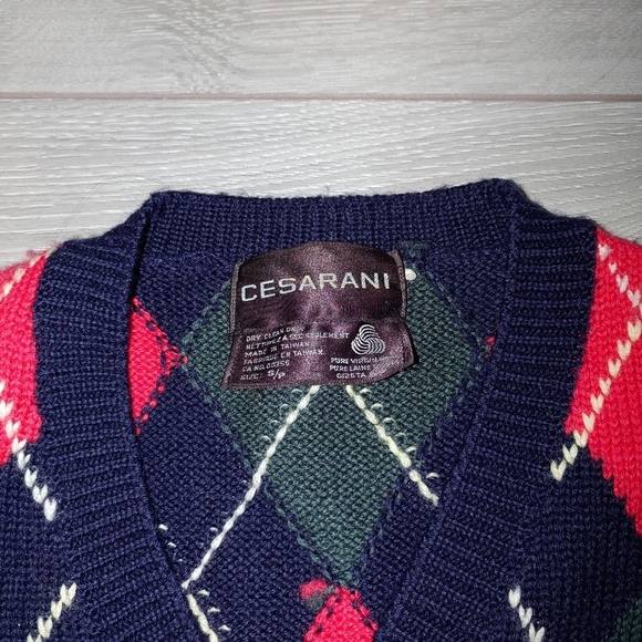 UGLY Christmas sweater - Picture 2 of 4